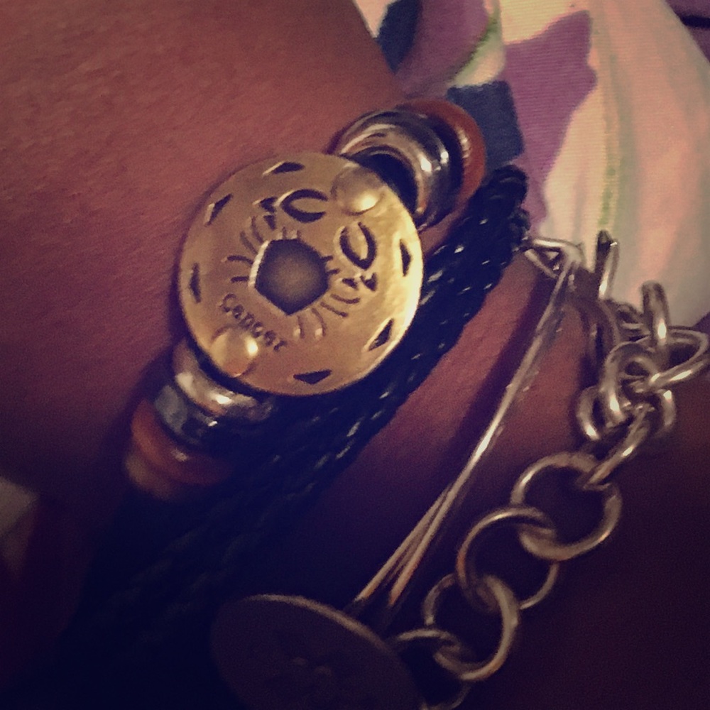 Zodiac Signs Black Leather Bracelet Caner